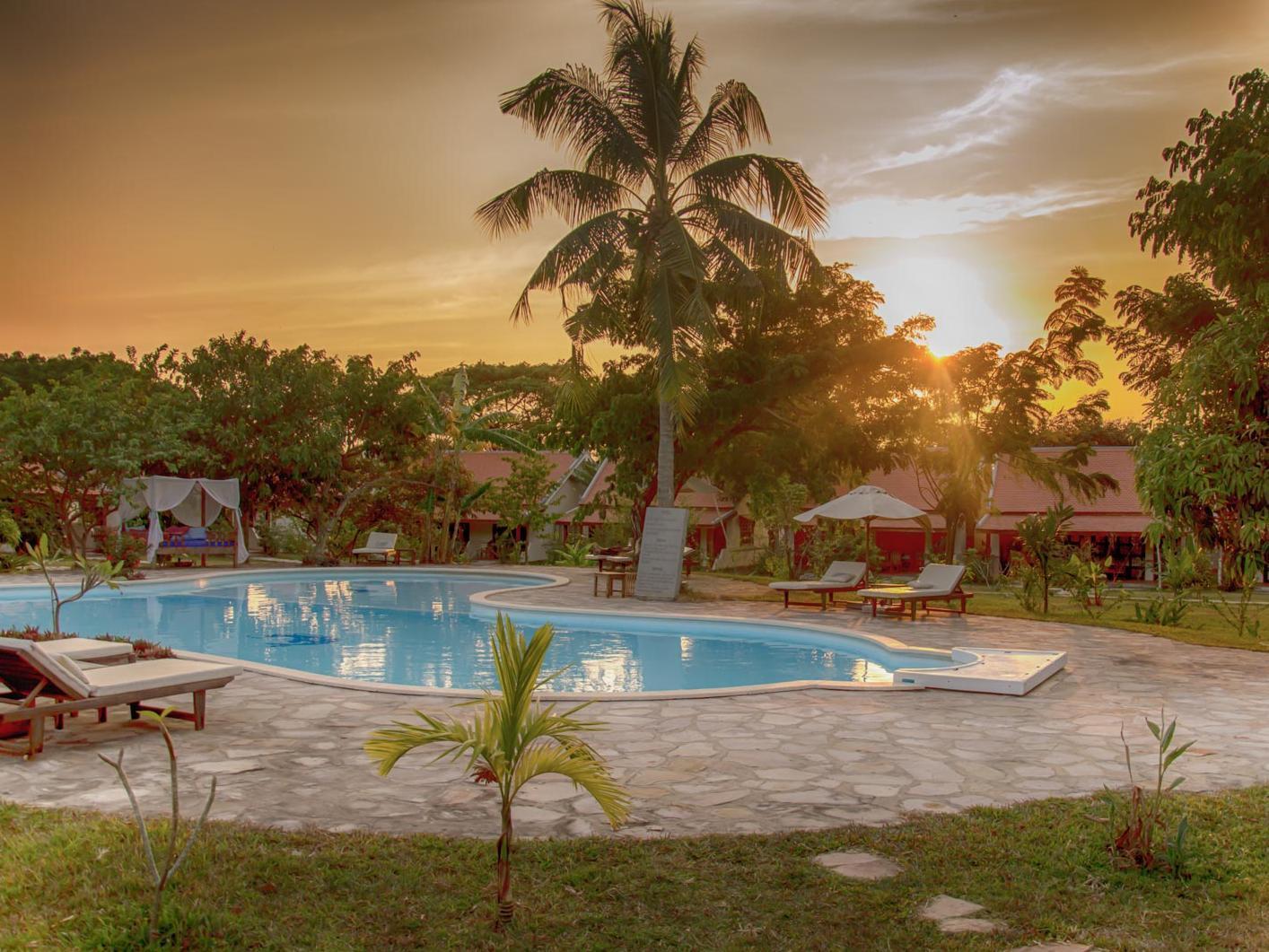 Le Flamboyant Resort Kep Exterior photo