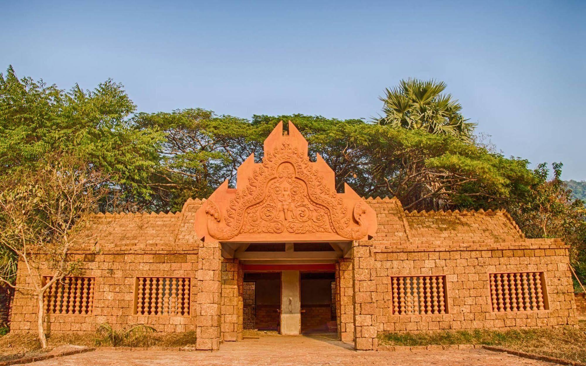Le Flamboyant Resort Kep Exterior photo