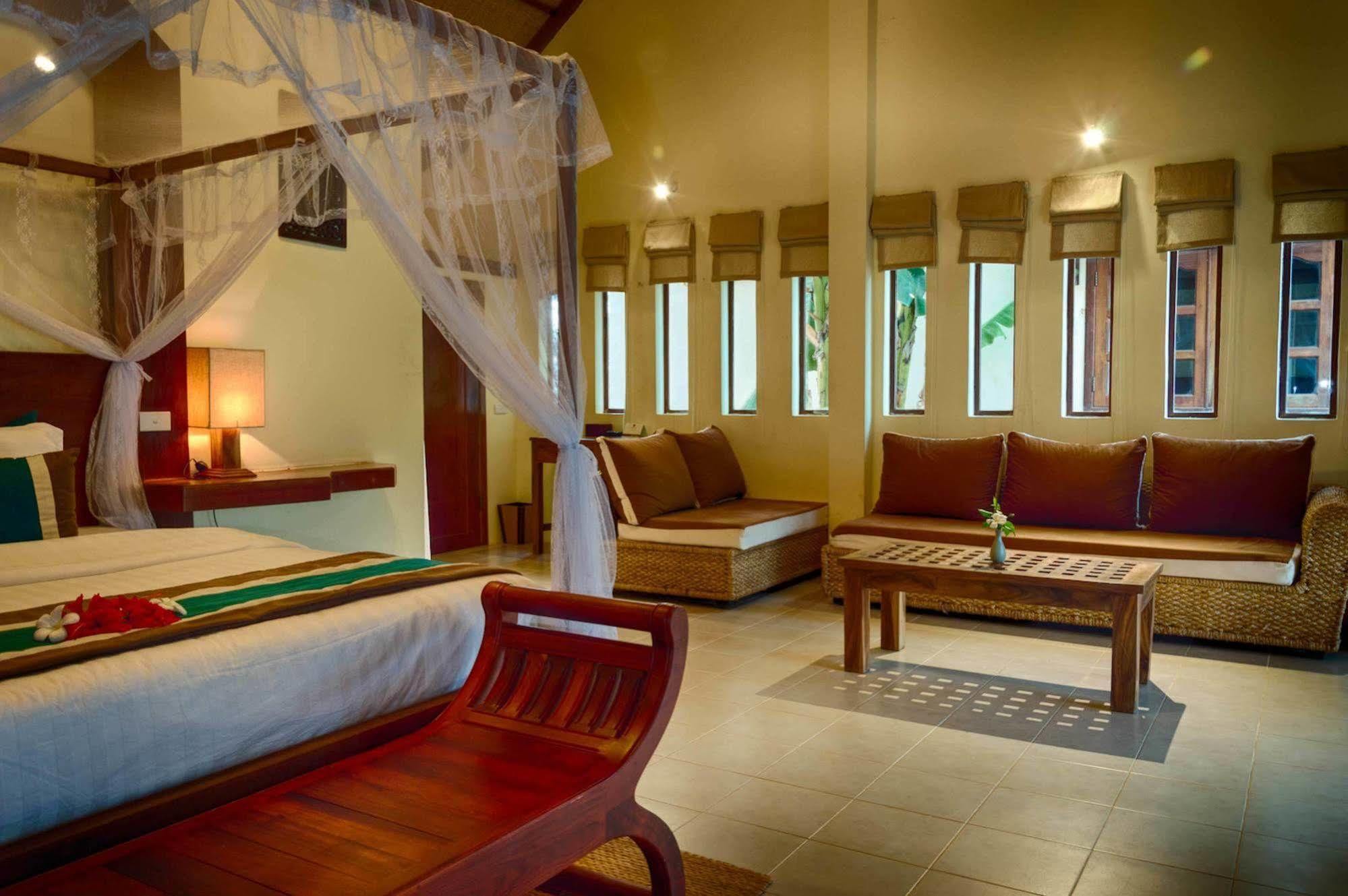 Le Flamboyant Resort Kep Exterior photo